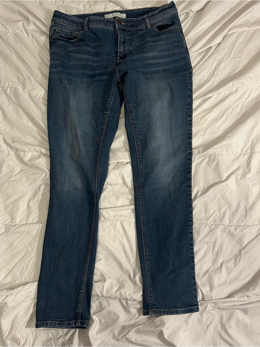 Cato C Denim Est. 1946 Women’s Size 12 Mid Rise Stretch Straight Leg Jeans